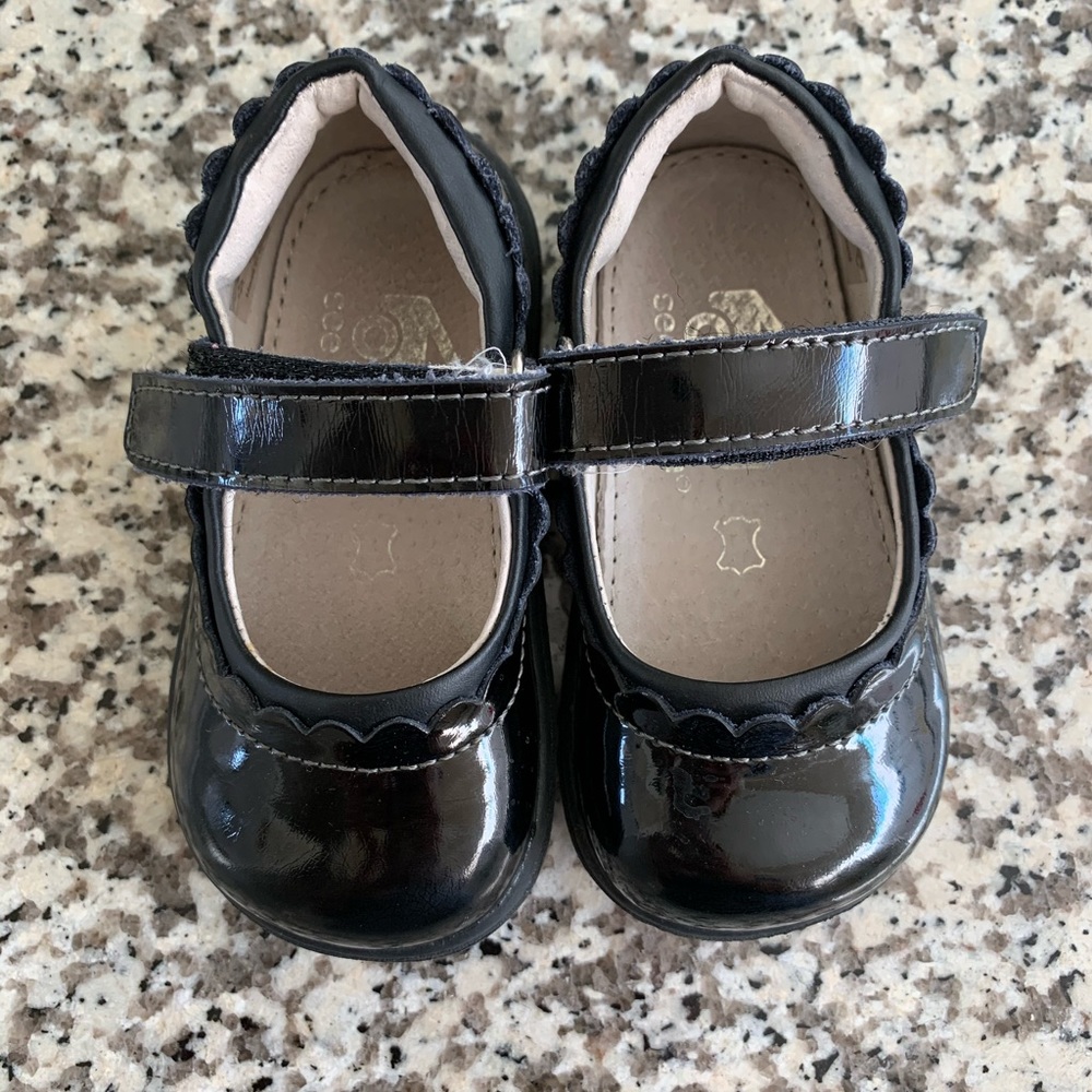 Black patent leather shoes.